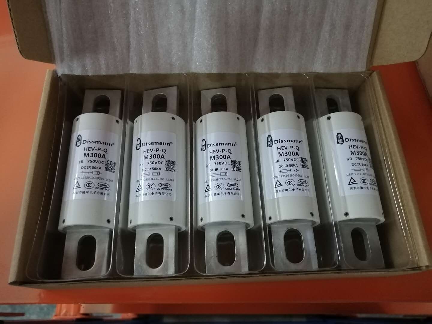 Cov Neeg Muag Khoom Hungary 580Pcs 750VDC 300A Cartridge Fuse Rau EV Charger ...